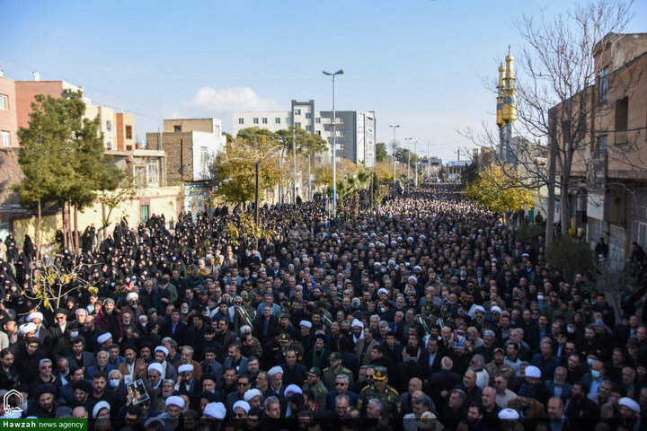 تشييع جثمان سماحة السيد محمد شاهجراغي في مدينة سمنان