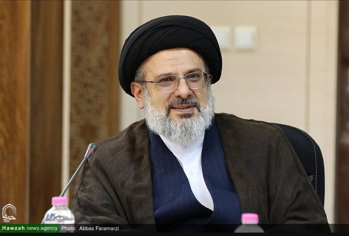تغییر و تحول الگوهای تبلیغ در عرصه بین‌الملل/ تقدیر از نقش‌آفرینی طلاب و روحانیون در خدمت رسانی به مردم لبنان