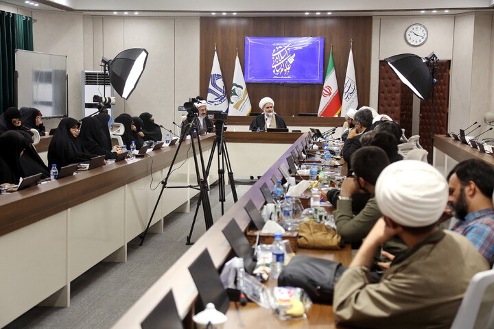 تصاویر/ اختتامیه همایش ملی علوم انسانی اسلامی در افق بیانیه گام دوم انقلاب