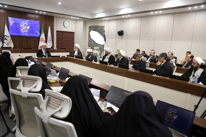 تصاویر/ اختتامیه همایش ملی علوم انسانی اسلامی در افق بیانیه گام دوم انقلاب