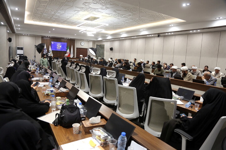 تصاویر/ اختتامیه همایش ملی علوم انسانی اسلامی در افق بیانیه گام دوم انقلاب