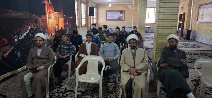 برگزاری زنگ پژوهش حوزه علمیه استان کرمان به‌صورت مجازی و هم‌زمان با هفته پژوهش با حضور مدیر و معاونان حوزه علمیه استان.