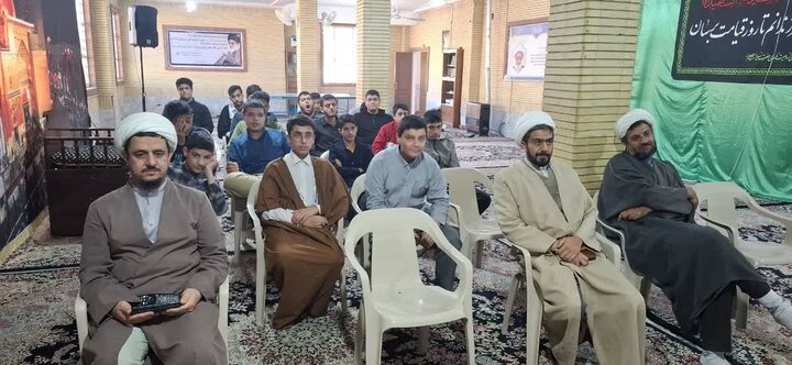 برگزاری زنگ پژوهش حوزه علمیه استان کرمان به‌صورت مجازی و هم‌زمان با هفته پژوهش با حضور مدیر و معاونان حوزه علمیه استان.