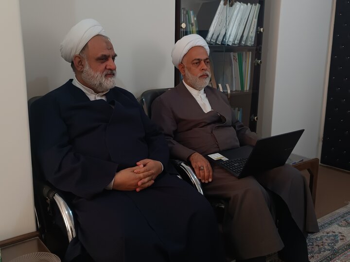 برگزاری زنگ پژوهش حوزه علمیه استان کرمان به‌صورت مجازی و هم‌زمان با هفته پژوهش با حضور مدیر و معاونان حوزه علمیه استان.