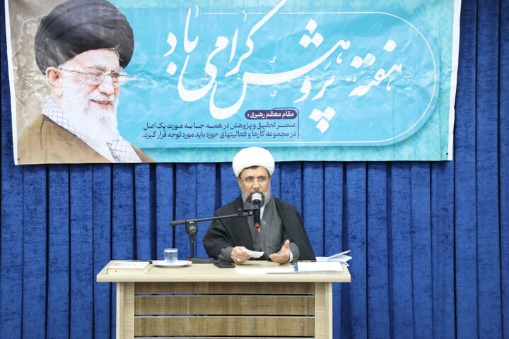 تصاویر/ برگزاری اختتامیه مرحله مدرسه ای جشنواره علامه حلی (ره) در مدرسه علمیه حجت ابن الحسن (عج) میبد