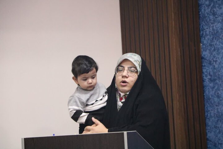 تصاویر/ برگزاری نشست بانوان فعال فرهنگی با امام‌جمعه اردکان