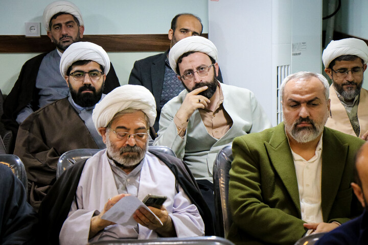 تصاویر/ آیین رونمایی از زبان آذری ویکی پاسخ