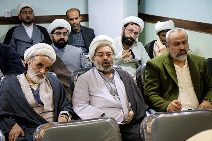 تصاویر/ آیین رونمایی از زبان آذری ویکی پاسخ