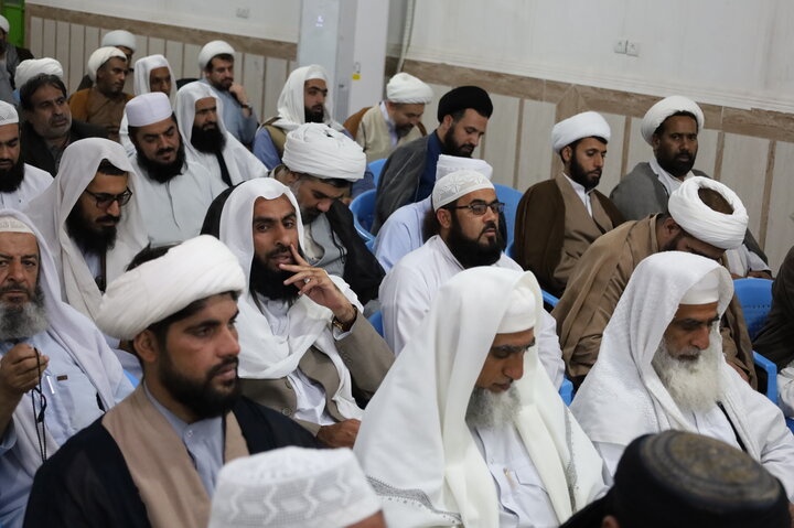 نشست علمای شیعه و سنی در ایرانشهر