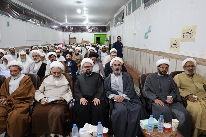 نشست علمای شیعه و سنی در ایرانشهر