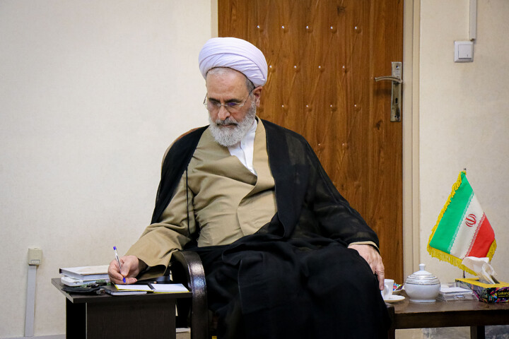 تصاویر/ دیدار رئیس و معاونین دانشگاه فرهنگیان با آیت الله اعرافی