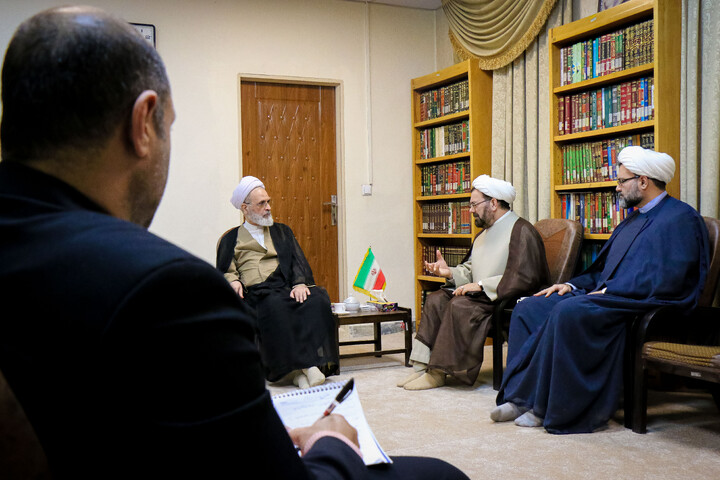 تصاویر/ دیدار رئیس و معاونین دانشگاه فرهنگیان با آیت الله اعرافی