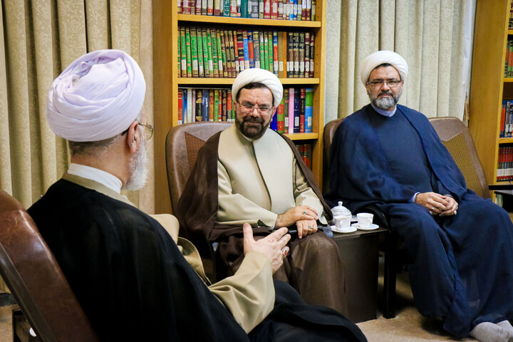 تصاویر/ دیدار رئیس و معاونین دانشگاه فرهنگیان با آیت الله اعرافی