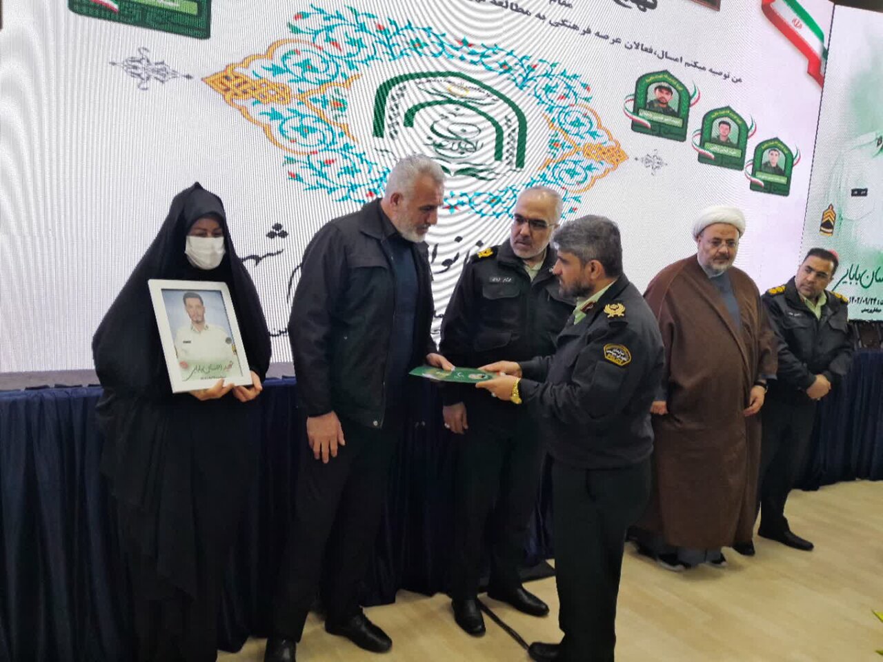 تصاویر/ تجلیل  از آثار برتر و برگزیدگان همایش تخصصی استانی نهج‌البلاغه در قزوین