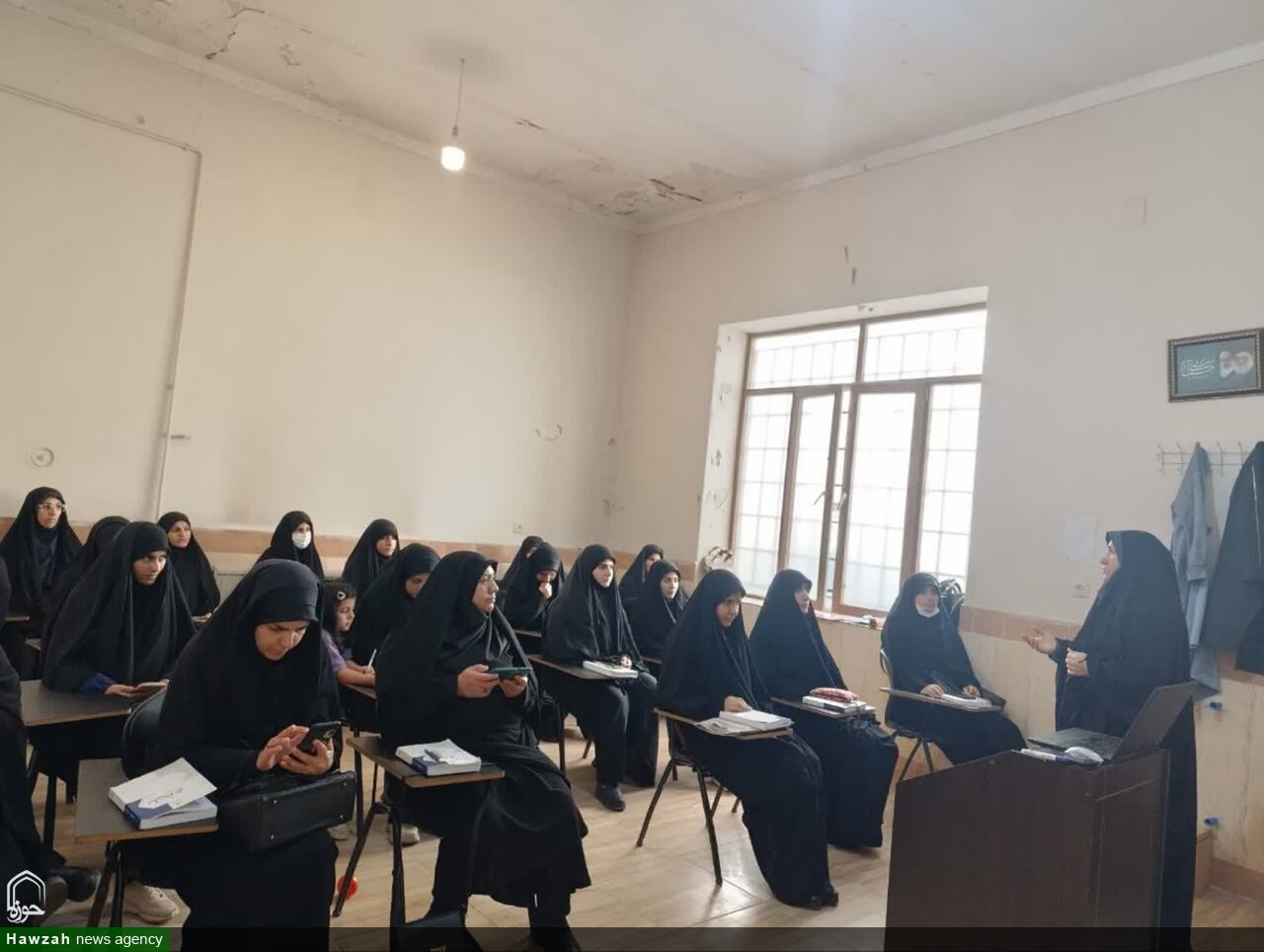 برگزاری کارگاه استفاده از کتابخانه دیجیتال مدرسه فقاهت ویژه طلاب خرم‌آبادی