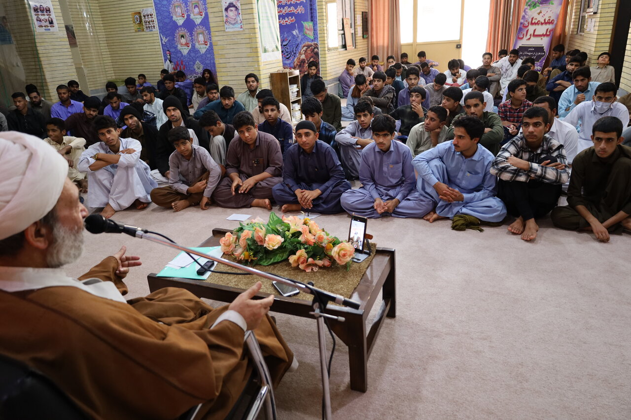 تصاویر/ پیش نشست کنگره بین المللی پیامبر اعظم(ص) محور وحدت امت اسلامی در ایرانشهر