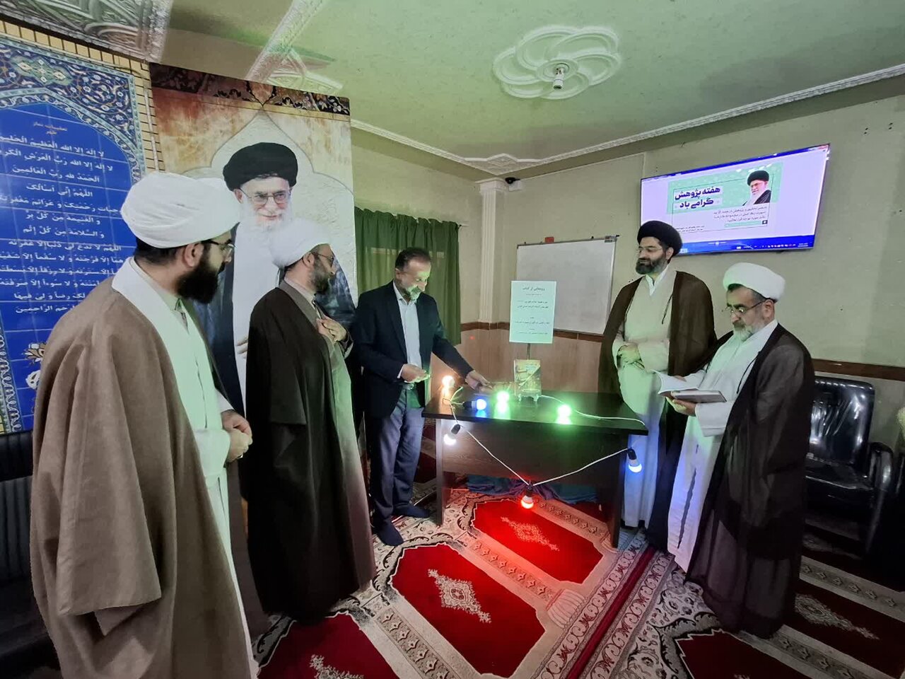 برگزاری حلقه‌های کتاب‌خوانی ویژه کودکان و خردسالان در حرم بانوی کرامت