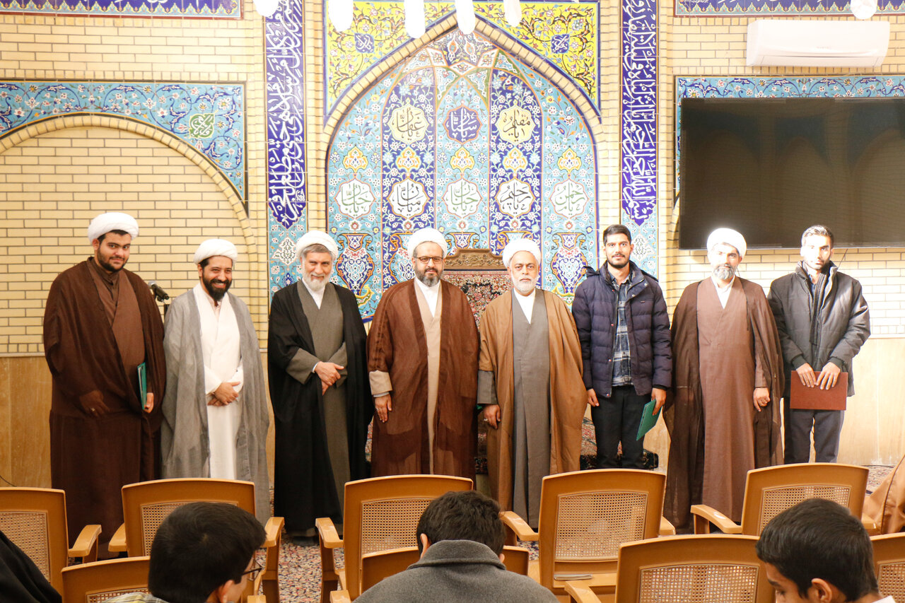 تصاویر/ اختتامیه جشنواره علامه حلی در مدرسه علمیه صالحیه