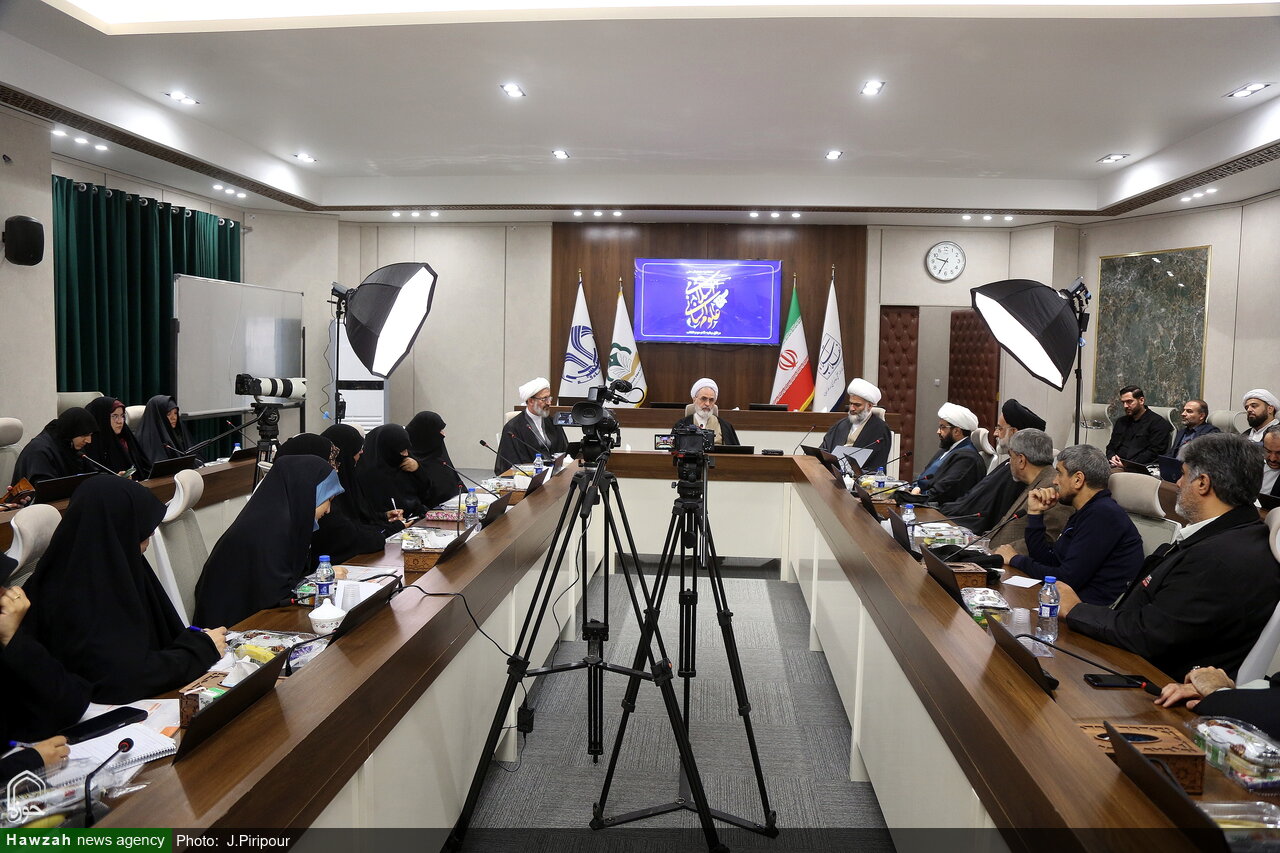 تصاویر/ اختتامیه همایش ملی علوم انسانی اسلامی در افق بیانیه گام دوم انقلاب