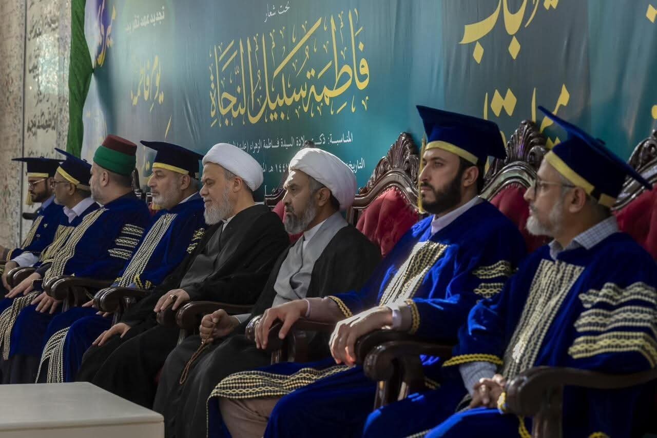 آستان حضرت عباس علیه السلام در پاکستان چشنواره فاطمی برگزار کرد