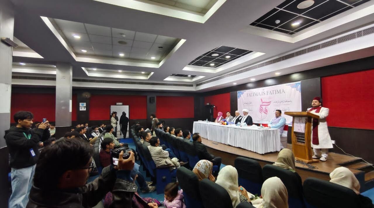 यूनिवर्सिटी सिर्फ़ एजुकेशनल इंस्टीट्यूशन नहीं हैं, वे इंटेलेक्चुअल ट्रेनिंग के सेंटर हैं: डॉ़ हकीम इलाही