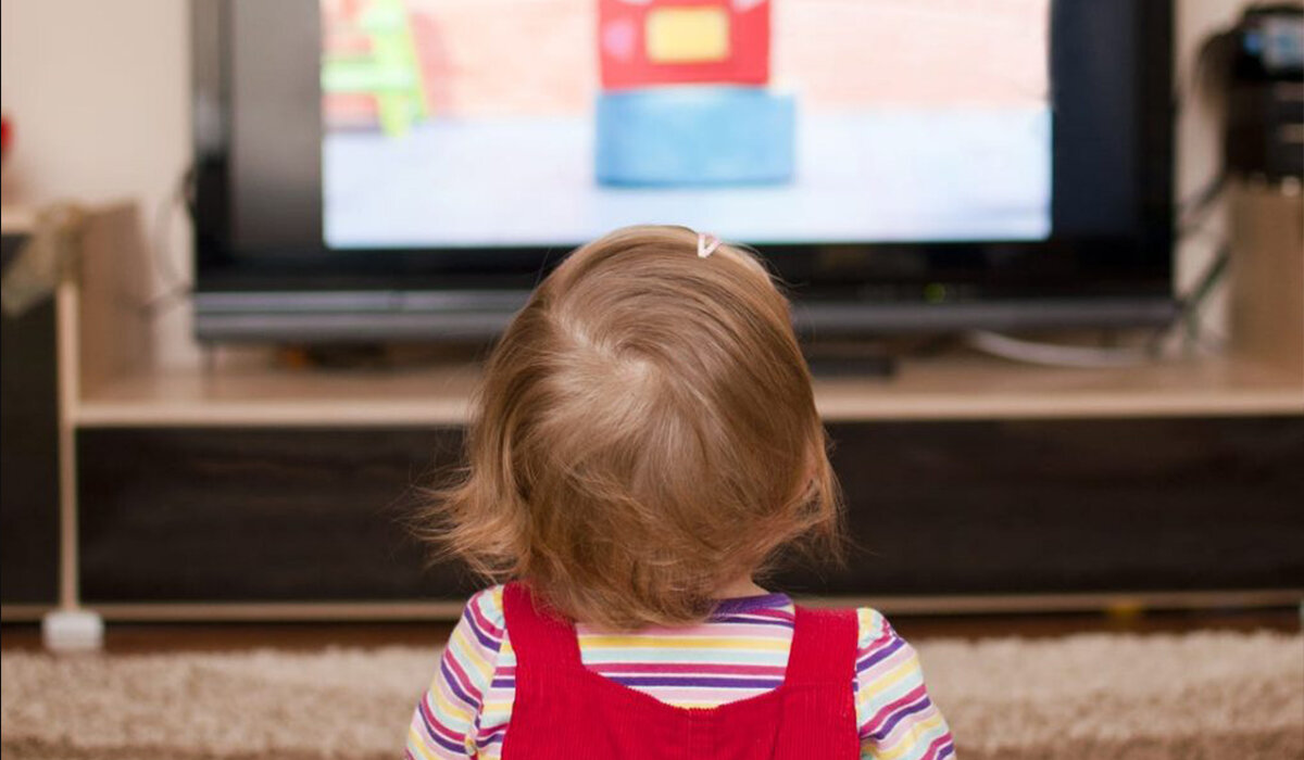  چگونگی تلویزیونی نشدن فرزندان