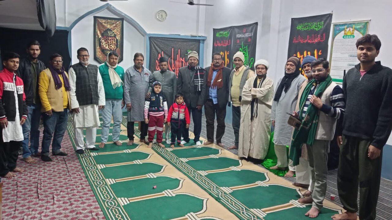 सीवान में जश्ने कौसर और वली फ़क़ीह : विद्वान पैगंबरों के वारिस होते हैं, उनकी भूमिका सिर्फ़ मेहराब और मिम्बर तक सीमित नहीं है, मुकर्रेरीन