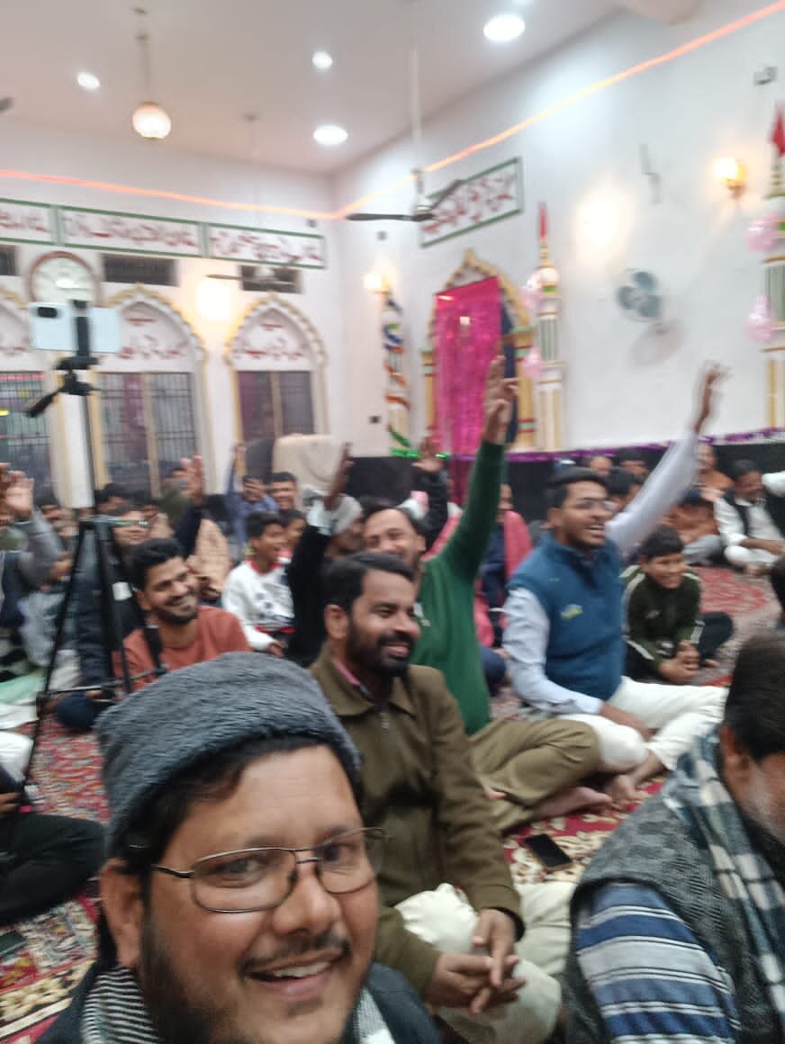 सीवान में जश्ने कौसर और वली फ़क़ीह : विद्वान पैगंबरों के वारिस होते हैं, उनकी भूमिका सिर्फ़ मेहराब और मिम्बर तक सीमित नहीं है, मुकर्रेरीन