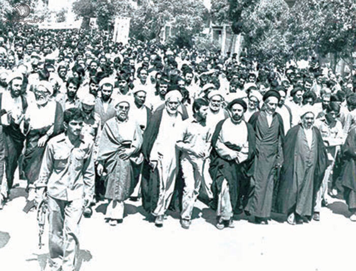 واقعه خون‌بار ۲۴ آذر ۱۳۵۷ مسجد امام خمینی(ره) کرمان.