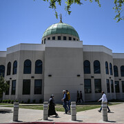 विरोध के बावजूद टेक्सास मस्जिद में दैनिक गतिविधियाँ जारी