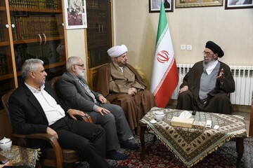 کمک‌ها باید هدفمند و تنها به نیازمندان واقعی برسد