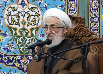 صبر، ستون تقوا و پناهگاه انسان در طوفان‌های دنیا و آخرت است