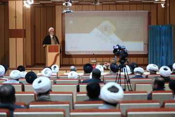 گزارشی از رونمایی دستاوردهای پژوهشی حوزه تفسیر / آیت‌الله العظمی جوادی‌آملی الگوی تمام‌عیار پژوهش و تولید علم اسلامی