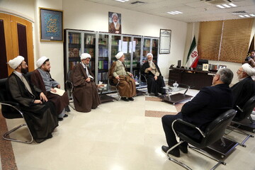 تصاویر/ نشست مدیر بنیاد بین المللی علوم وحیانی اسراء با مدیر حوزه های علمیه