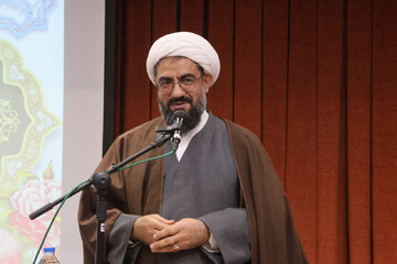 ظرفیت‌های اجتماعی بانوان نباید به دست دشمن مصادره شود