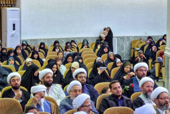 تصاویر/ عمامه گذاری دانش‌پژوهان مجتمع عالی تربیت مدیر و مدرس