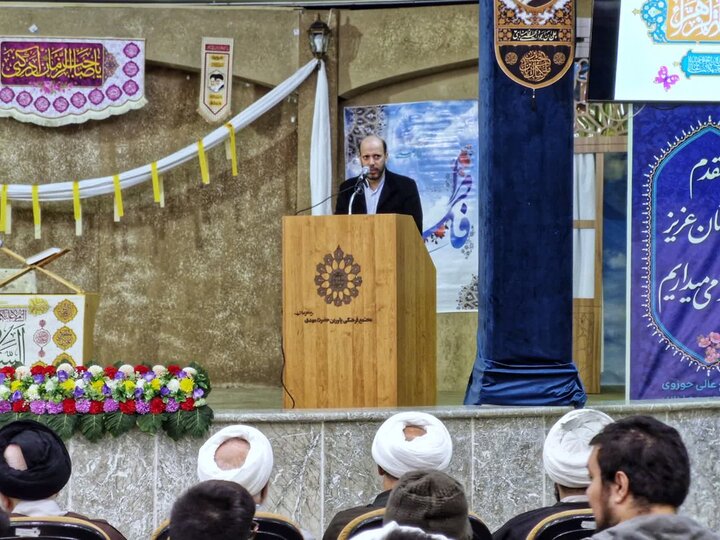 تصاویر/ عمامه گذاری دانش‌پژوهان مجتمع عالی تربیت مدیر و مدرس