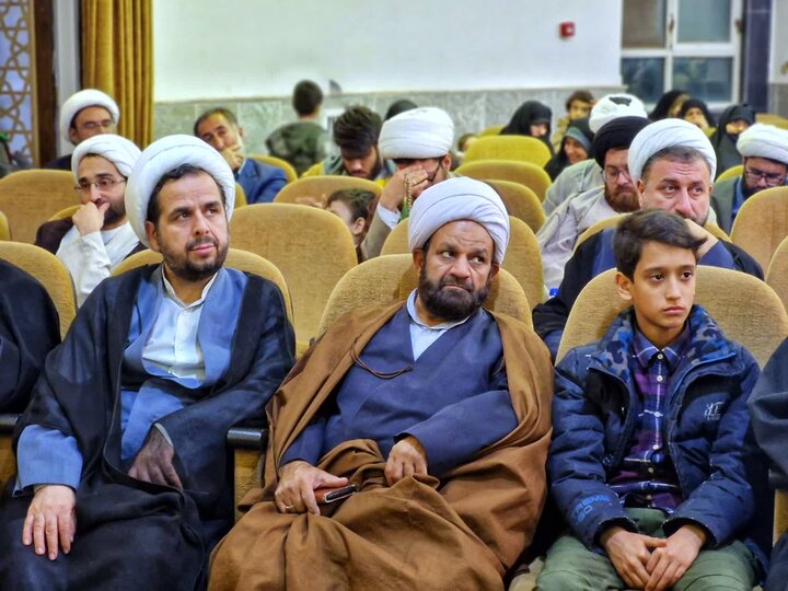 تصاویر/ عمامه گذاری دانش‌پژوهان مجتمع عالی تربیت مدیر و مدرس