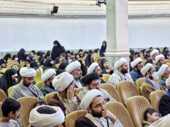 تصاویر/ عمامه گذاری دانش‌پژوهان مجتمع عالی تربیت مدیر و مدرس