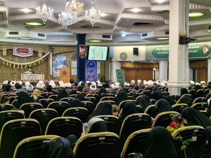 تصاویر/ عمامه گذاری دانش‌پژوهان مجتمع عالی تربیت مدیر و مدرس