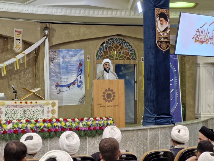 تصاویر/ عمامه گذاری دانش‌پژوهان مجتمع عالی تربیت مدیر و مدرس