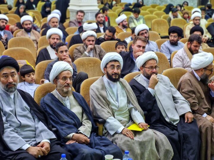 تصاویر/ عمامه گذاری دانش‌پژوهان مجتمع عالی تربیت مدیر و مدرس