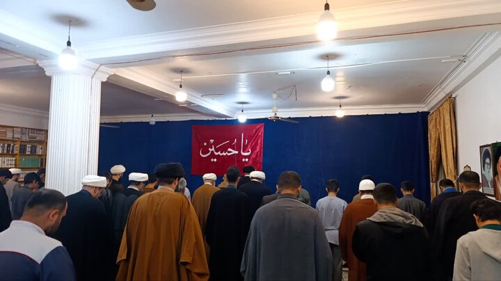 درس اخلاق طلاب در مدرسه علمیه خرمشهر