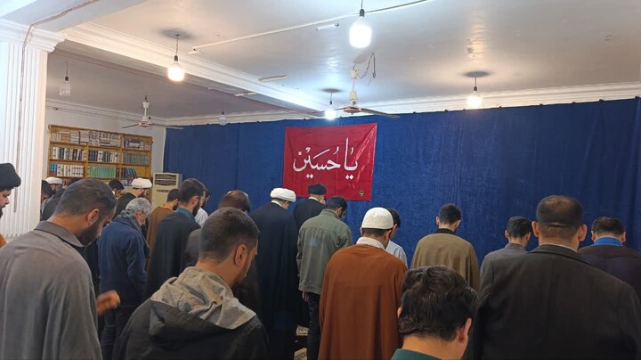 درس اخلاق طلاب در مدرسه علمیه خرمشهر