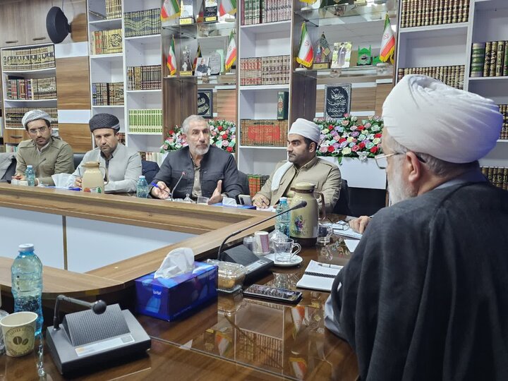 تصاویر/جلسه مدیران مرکز بزرگ اسلامی غرب کشور، با حجت الاسلام والمسلمین پورذهبی