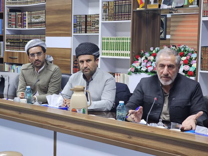 تصاویر/جلسه مدیران مرکز بزرگ اسلامی غرب کشور، با حجت الاسلام والمسلمین پورذهبی