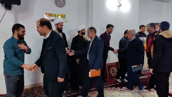 تصاویر/حضور فرماندار شهرستان خمین در مدرسه علمیه امام خمینی (س)شهرستان خمین