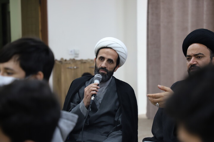 تصاویر/برگزاری جلسه کرسی آزاد اندیشی در حوزه علمیه خاتم الانبیاء سنندج