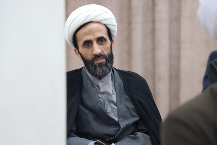 تصاویر/برگزاری جلسه کرسی آزاد اندیشی در حوزه علمیه خاتم الانبیاء سنندج