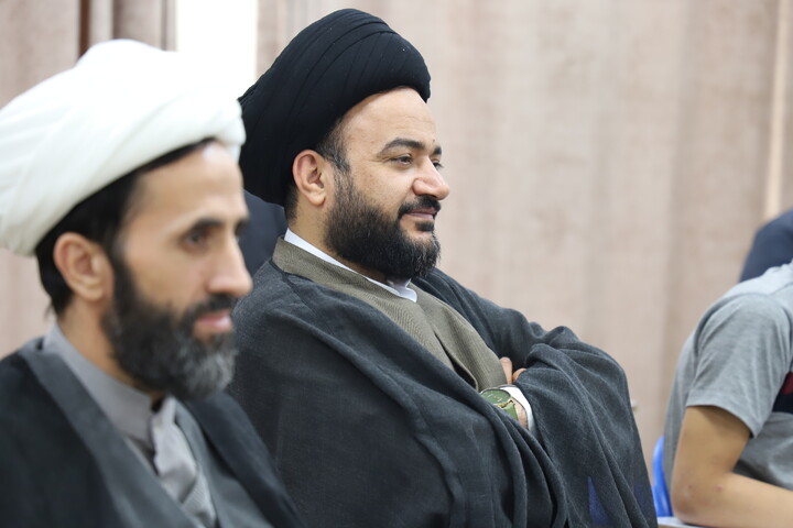 تصاویر/برگزاری جلسه کرسی آزاد اندیشی در حوزه علمیه خاتم الانبیاء سنندج